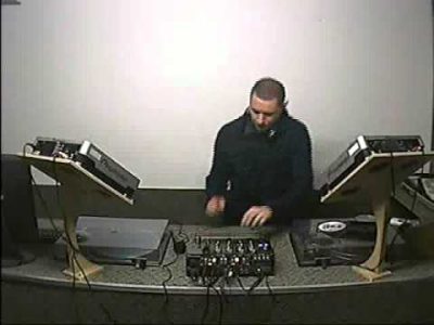 Bobby & Mc D-Lyte  j_24-3-12