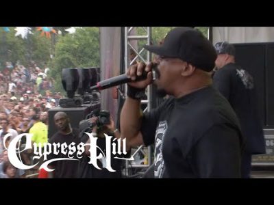 Cypress Hill – "When the Shit Goes Down" (Live at Lollapalooza 2010)