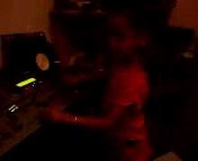 DJ Maria scratching Ice-T OG – 4 YEARS OLD!!