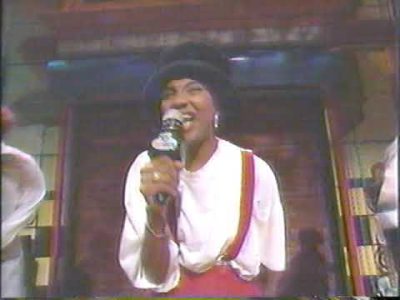 MC Lyte   When In Love (Live)