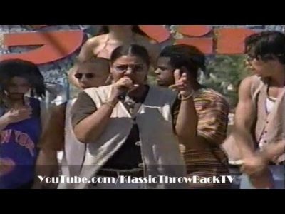 Queen Latifah – "U.N.I.T.Y." Live (1994)